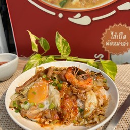 กุ้งกาโฮลิค SHRIMP STIR FRIED WITH GARHOLIC SAUCE + RICE
