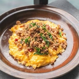 ข้าวไข่ข้นกระเพราหมูสับ/ไก่สับ