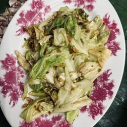 กะหล่ำปสีผัดน้ำปลา