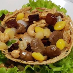 ผัดโหวงก๋วยตระกร้าเผือก