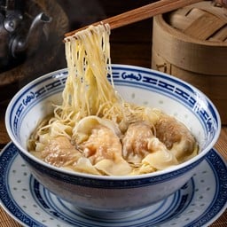 บะหมี่เกี๊ยวกุ้ง 4 ลูก