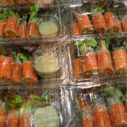 สลัดโลว , แซนวิช พิชญาภา