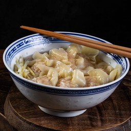 เกี๊ยวน้ำกุ้ง 8 ลูก