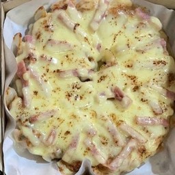 เกี๊ยวซ่าหน้าแฮมชีส