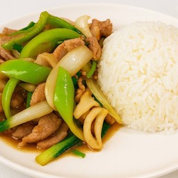 หมูผัดพริกหยวกกับข้าว