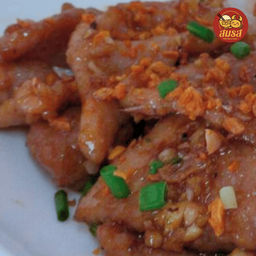ทอดกระเทียมไก่ชิ้น (เป็นกับ)