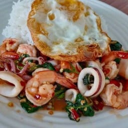 ครัวสายน้ำผึ้ง อาหารตามสั่ง (ไทย-อิสาน)