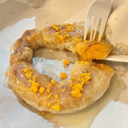 โรตีลาวาไข่เค็ม