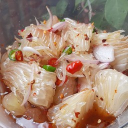 ยำส้มโอ
