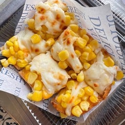 ปังปิ้ง ข้าวโพด ชีส