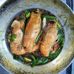 กุ้งแม่น้ำอบวุ้นเส้น