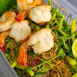 หมี่กระเฉดกุ้ง