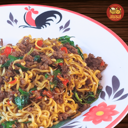 มาม่ากะเพราหมูสับสมรส