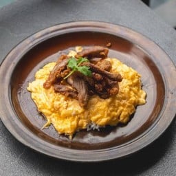 ข้าวไข่ข้นหมูทอด