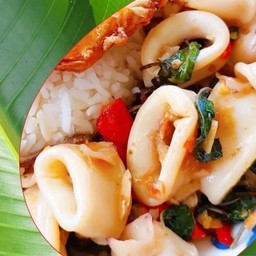 กะเพราหมึก