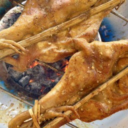 ส้มตำยายไหว (เศรษฐีสากทอง) เซเว่น ร.8