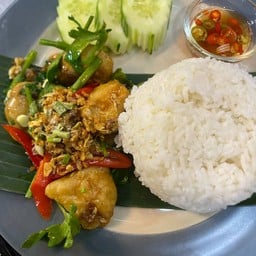 ข้าว+ปลากะพงผัดขึ้นฉ่าย