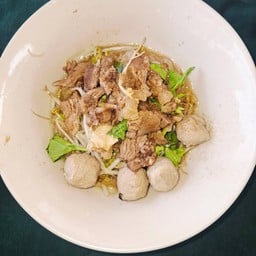ก๋วยเตี๋ยวเนื้อลูกชิ้นแชมป์ กำนันแม้น13
