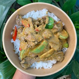 แกงเขียวหวานเนื้อผัดแห้ง