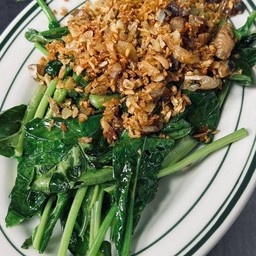 คะน้าปลาเค็มฟู