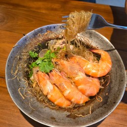 กุ้งอบวุ้นเส้น