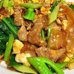ผัดซีอิ๊วหมู
