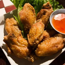 ปีกไก่ทอดน้ำปลา