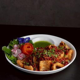 ปลากระพงคั่วพริกเกลือFried sea bass with chili and salt