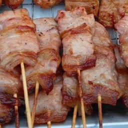 ล้านยำตามใจตลาดฟายเบิร์ด