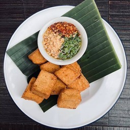 เต้าหู้ทอด + น้ำจิ้ม
