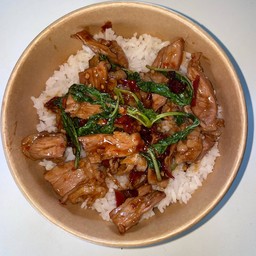 กะเพราบ้านบ้าน  by’พีท