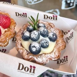 Blueberry cream cheese tart