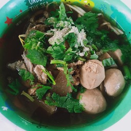 ก๋วยเตี๋ยวเนื้อสด