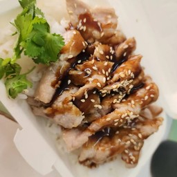 ข้าวหมูญี่ปุ่น