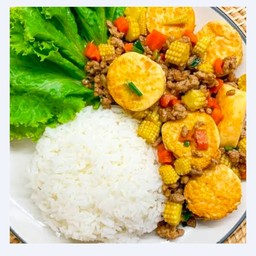 ข้าวราด เต้าหู้ทรงเครื่อง