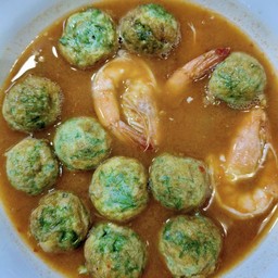 แกงส้มชะอมกุ้ง