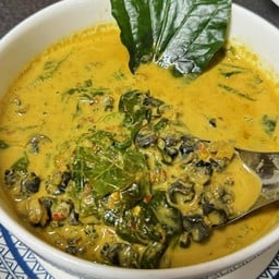 แกงคั่วหอยขม