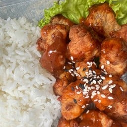 ข้าวสามชั้นทอด ซอสหม่าล่า