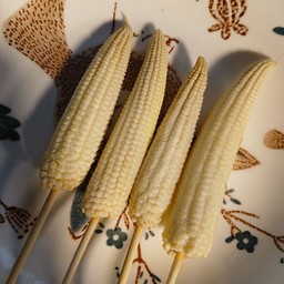 ข้าวโพดอ่อน