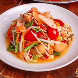 ตำไส้กรอกหนังกรอบ