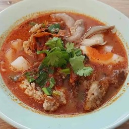 ก๋วยจั๊บต้มยำน้ำข้น