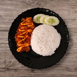 ข้าวไก่กรอบชีสเยิ้ม