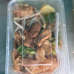 ก๋วยเตี๋ยวผัด