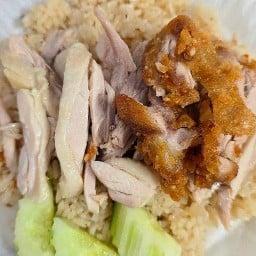 ก๋วยจั๊บยโส มันไก่โอหัง แจ้งวัฒนะบาร์ซ่า ตลาดเเจ้งวัฒนะบาร์ซ่า