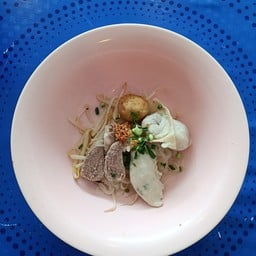 เล็กแห้งลูกชิ้นปลา