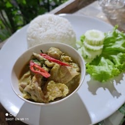 ข้าวราด แกงเขียวหวาน