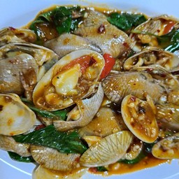 หอยลายผัดพริกเผา