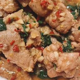 ข้าวกะเพราหมูหมัก สูตร พริกขี้หนูสวน