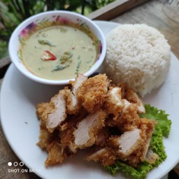 ข้าวราด ไก่กรอบแกงเขียวหวาน