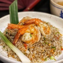 oข้าวผัดคั่วพริกเกลือกุ้ง